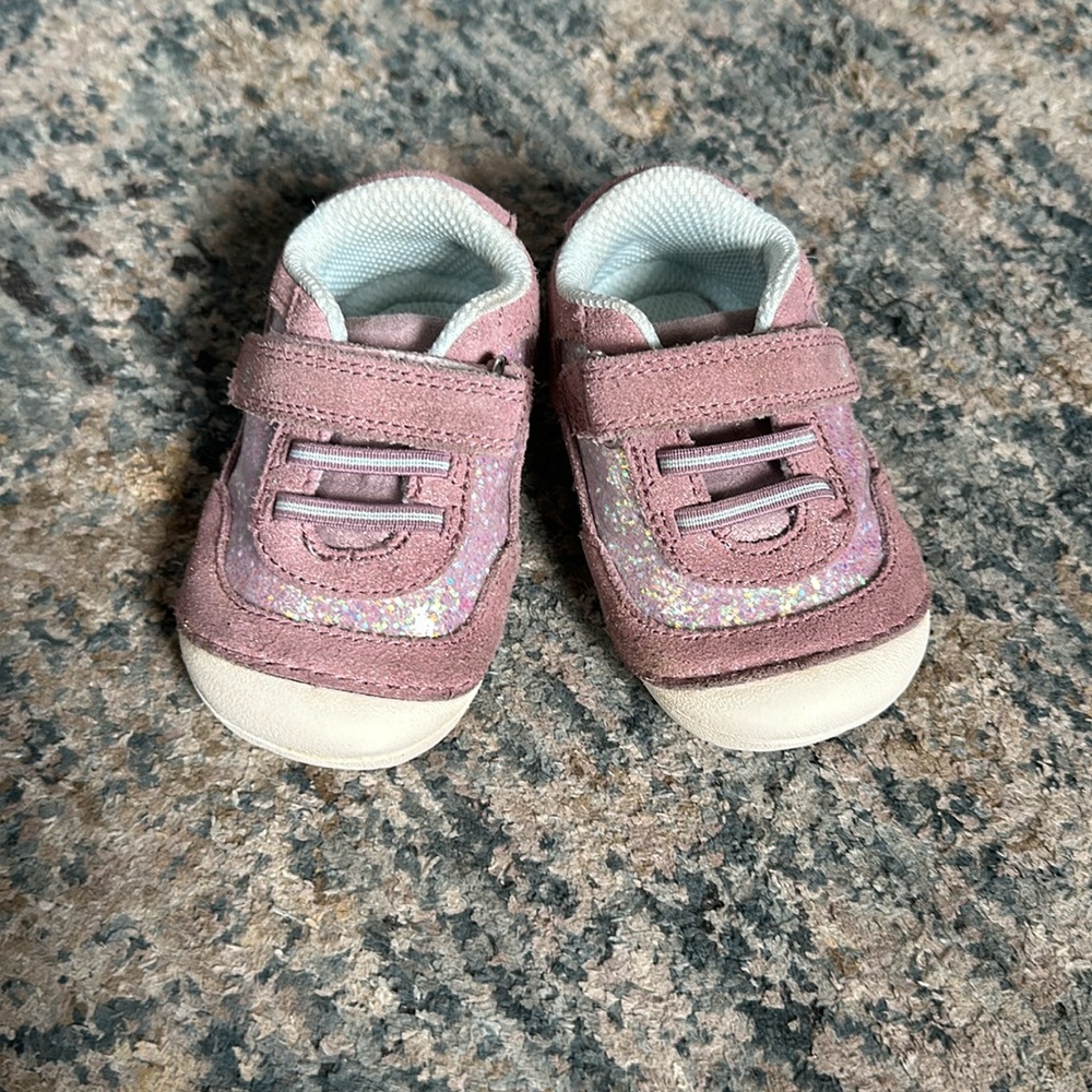 Stride Rite size 4W soft motion purple sparkly sneakers